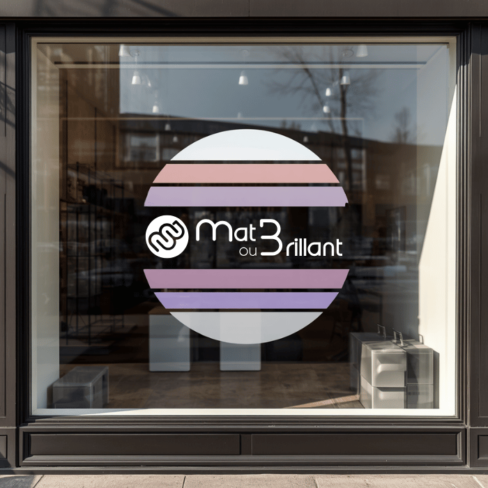 Lettrage adhésif et décoration de vitrine temporaire à Marseille